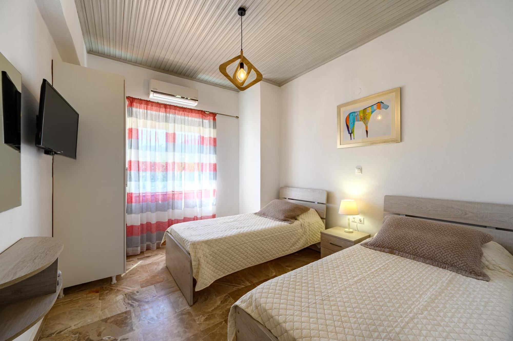 גאורגיופוליס Beachfront First-Floor Suite מראה חיצוני תמונה